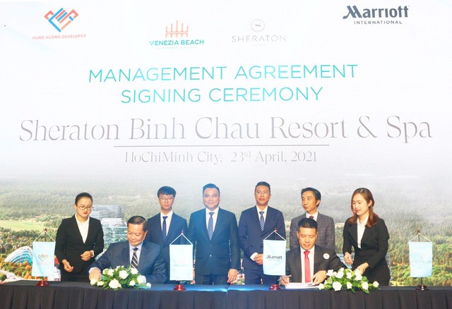 Thị trường BĐS nghỉ dưỡng 2021 – Cuộc chơi từ những cái bắt tay của ông lớn